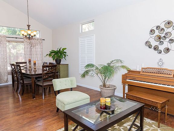 2nd image of 29246 Greenbrier Pl