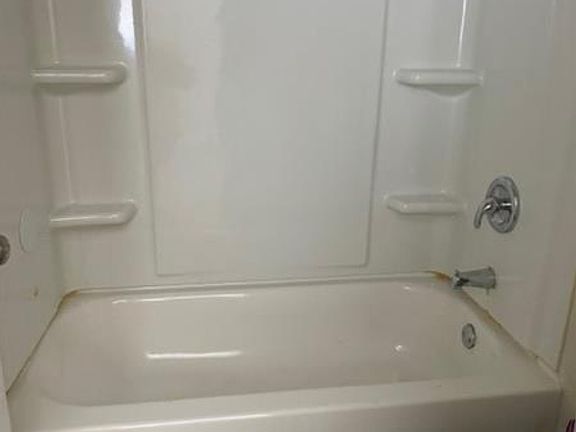4th image of 5116 Gray Ln #D