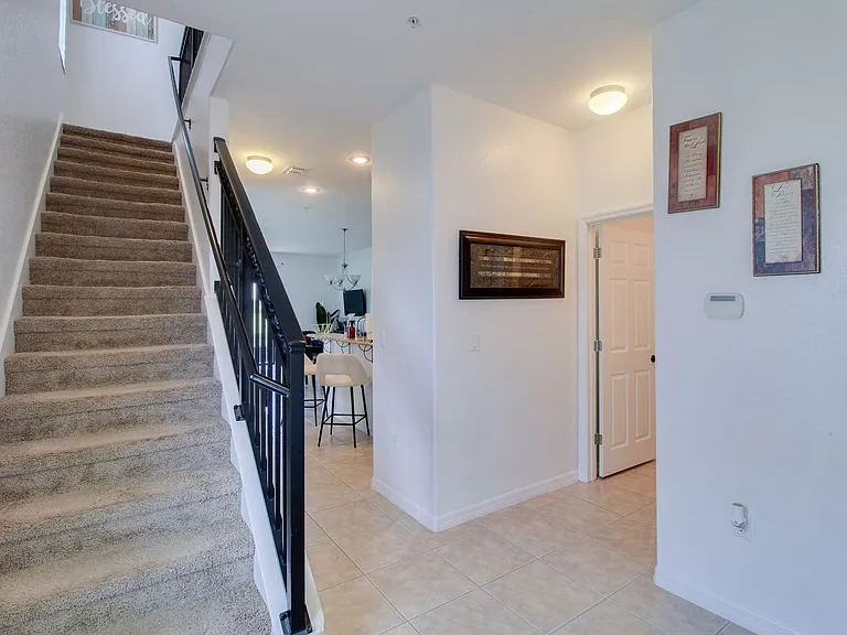 20626 Maxim Pkwy — Photo 9