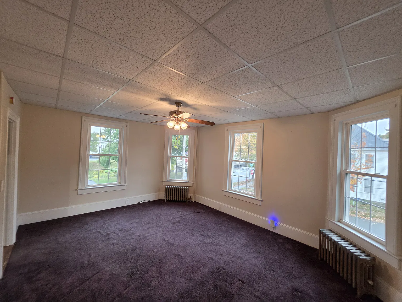 5 bed, 2000 sqft, $1,400 — Photo 3