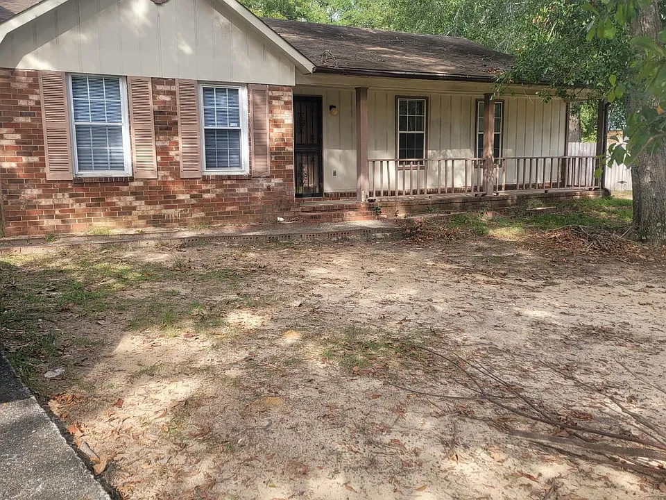 2239 Basswood Dr