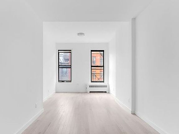 3rd image of 320 E 86th St APT 5E