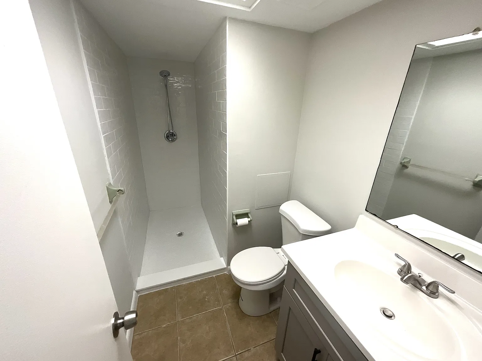 610 Southeast 13th Court A - 1 — Photo 3