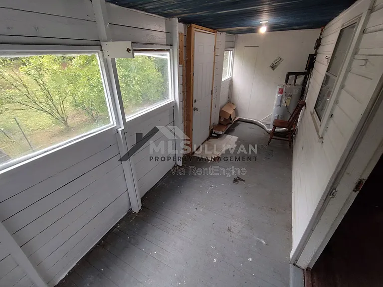 808 Glenco Rd — Photo 13