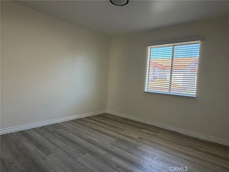 7735 Graves Ave — Photo 11