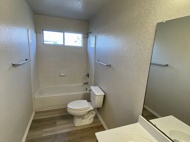 415 Allendale Oak — Photo 13