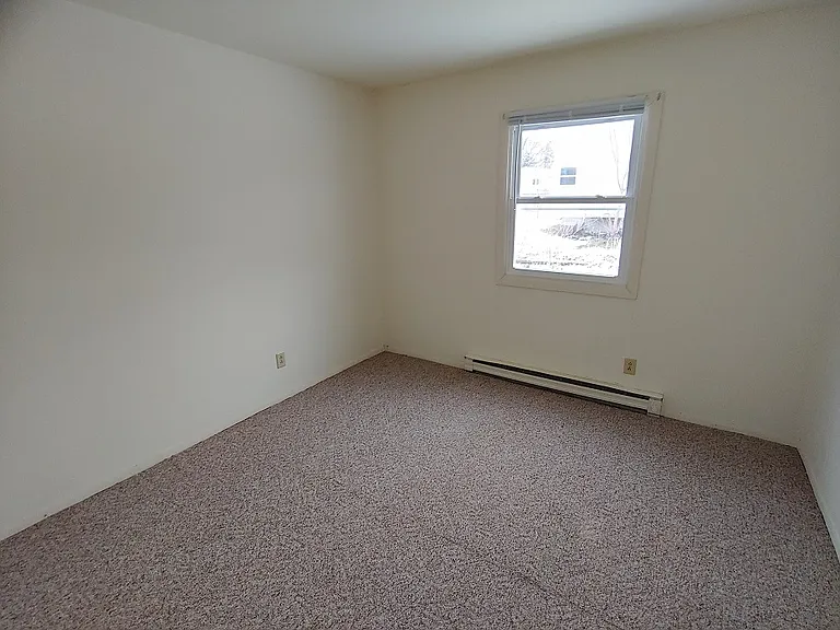 233 W Grant Street — Photo 11