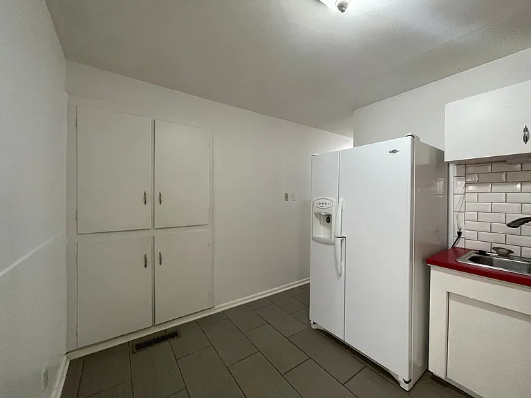 3713 Noble Dr — Photo 11