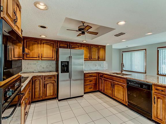 4726 Mariners Point Dr-MLS_Size-017-37-K