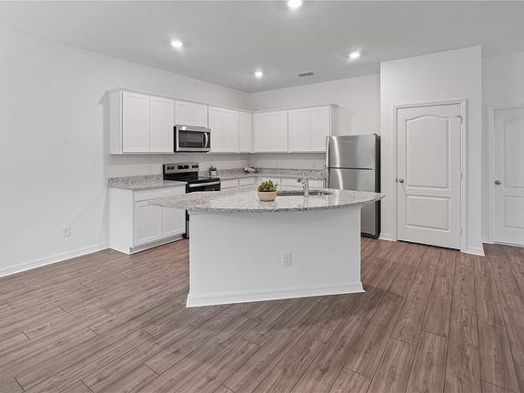 5th image of 567 BAY LEAF DRIVE