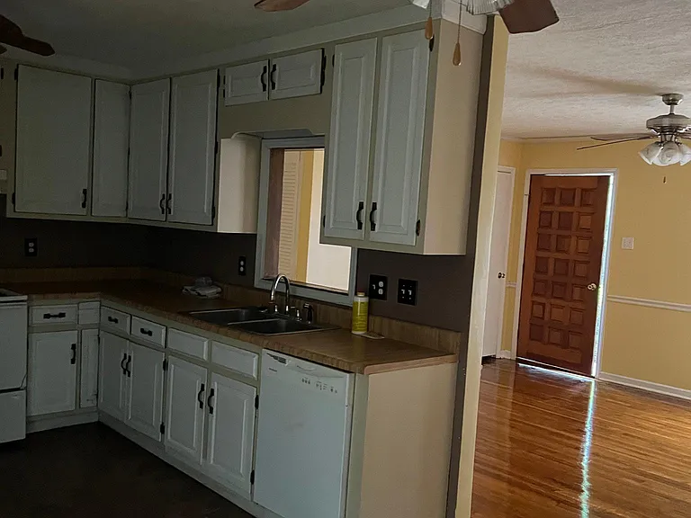 401 Pinelea Rd — Photo 190