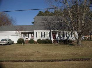 102 Hunters Trl W, Elizabeth City, NC 27909