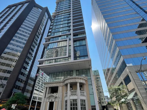 426 University Ave, Toronto, ON