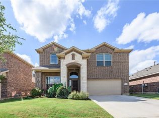 5812 Longmont Dr, Denton, TX 76208
