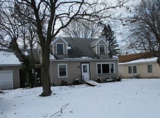 1105 S Washington St, East Rochester, NY 14445