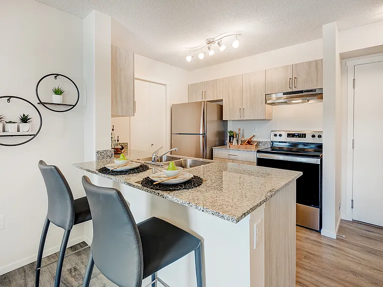 905 Evanston Dr NW — Photo 44