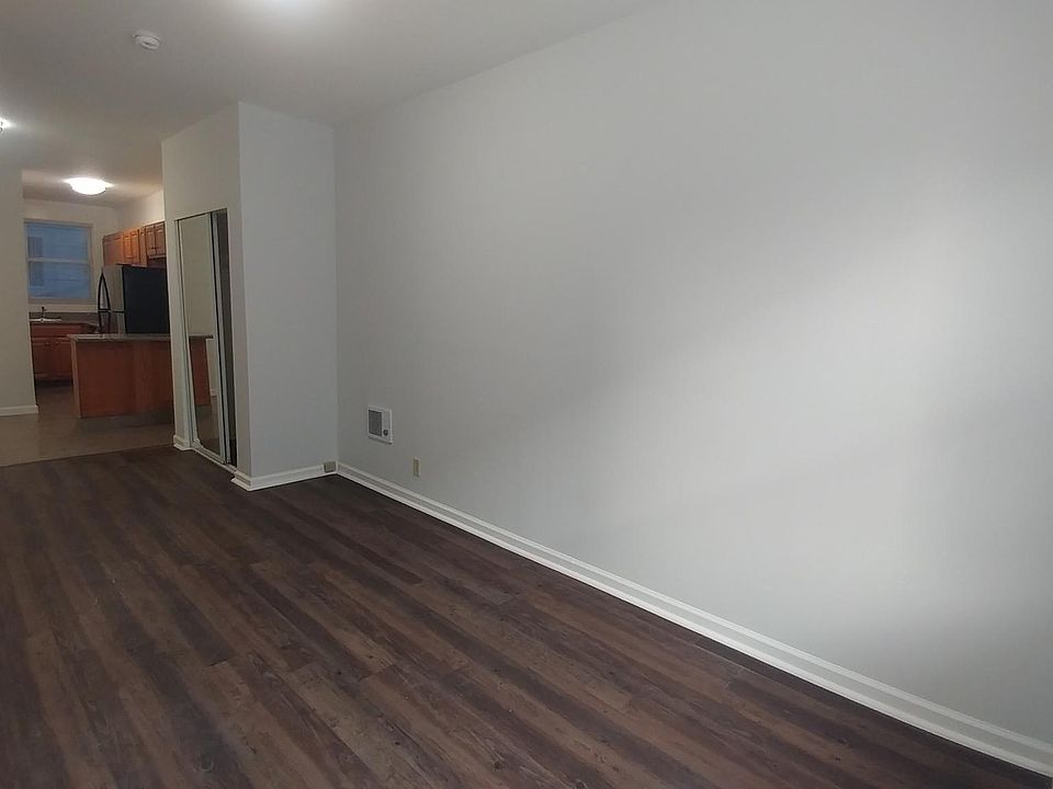 1st image of 428 Pierce St