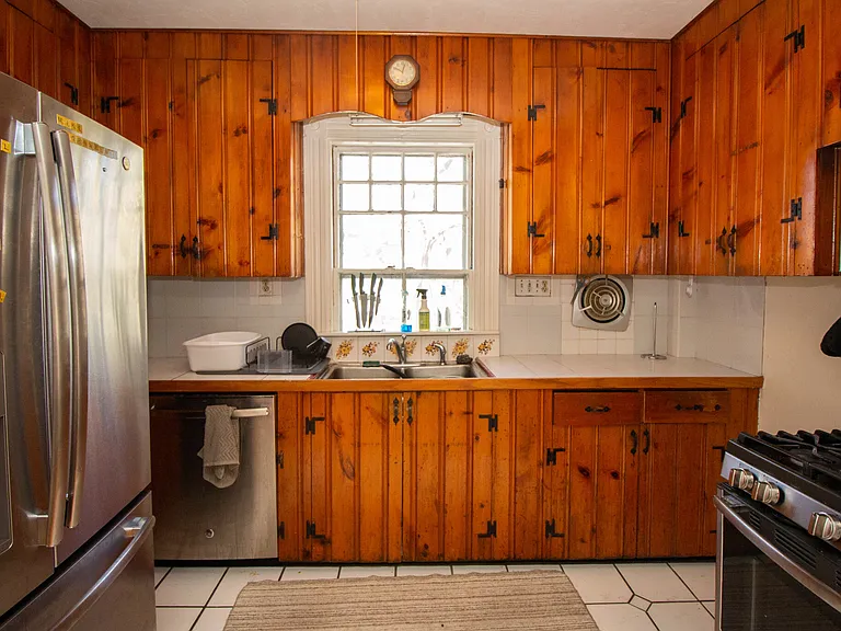 184 Aspinwall Ave #2 — Photo 7