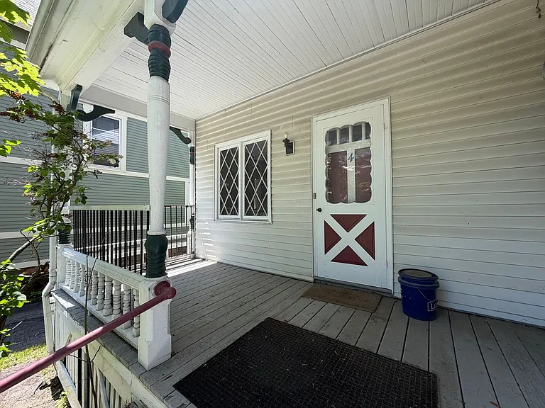 203 Maple St — Photo 24