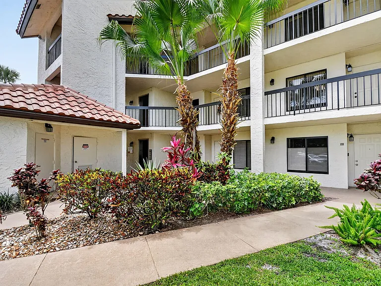 10173 Mangrove Dr #204 — Photo 5