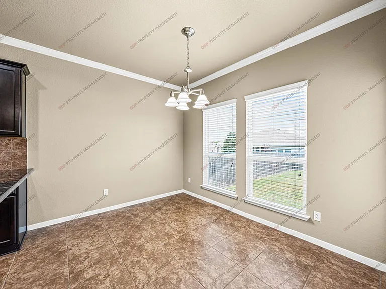 5607 Blackstone Dr — Photo 14