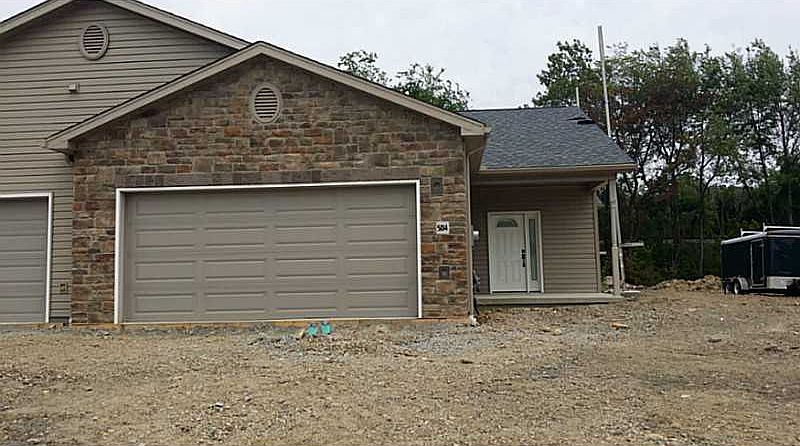2nd image of 504 Wimbledon Dr