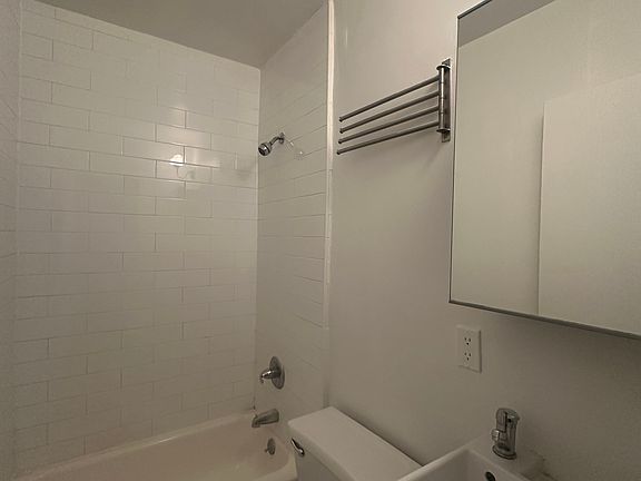5th image of 77 Saint Marks Pl #32