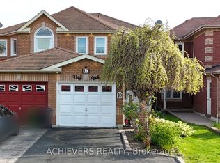 10 Gramercy Sq, Toronto, ON M1X1S5