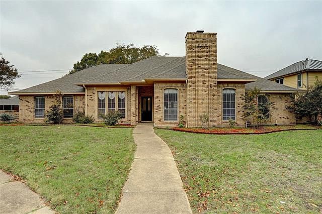 1st image of 3913 Sandia Dr