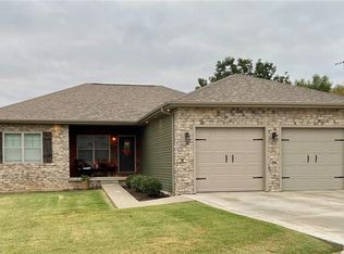 11618 Finley Dr, Dexter, MO 63841