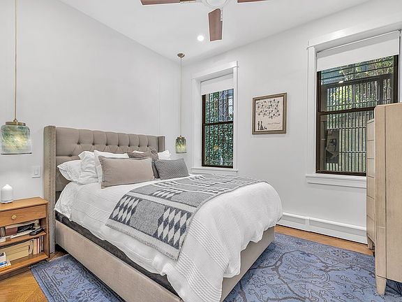 3rd image of 426 Sterling Pl APT 1D