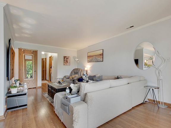 3rd image of 8324 160th Pl APT 3W