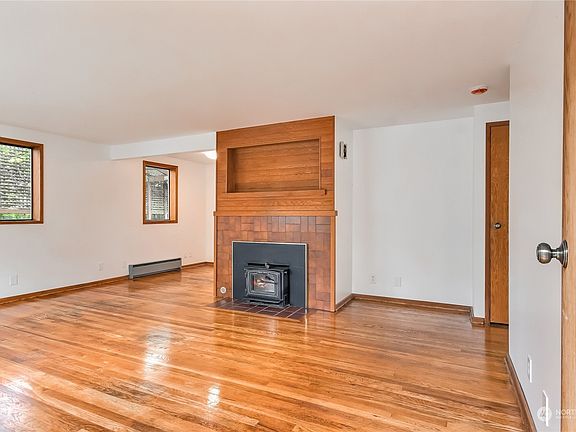 Wood Burning Fireplace>