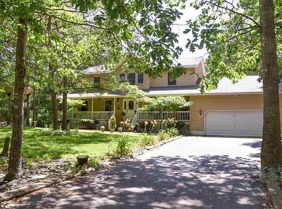 2nd image of 810 Harlequin Dr