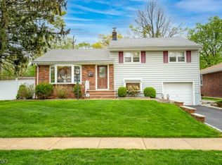 44 E Colfax Ave, Roselle Park, NJ 07204