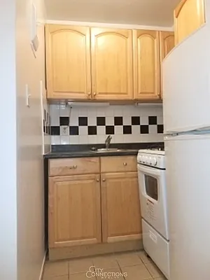 Rented by City Connections Realty | media 14