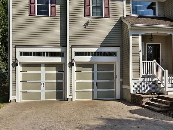 3rd image of 17 Fairway Dr