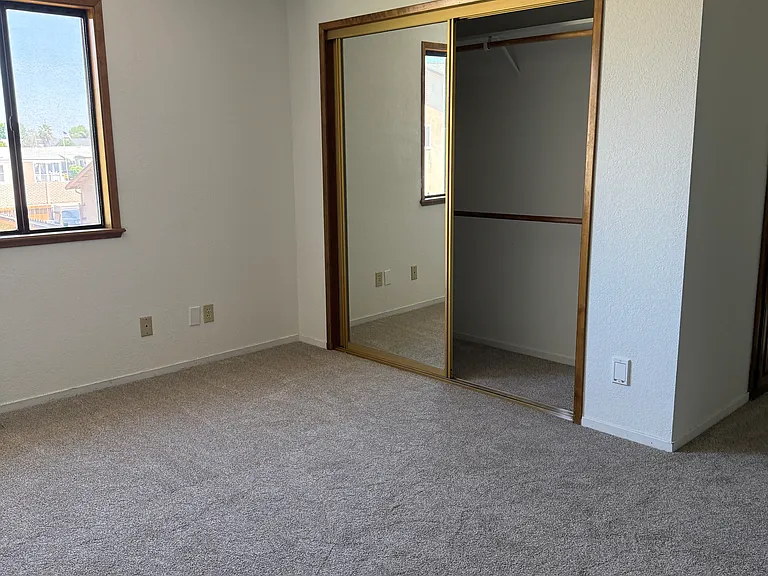 1815 Azure Ct #A — Photo 13