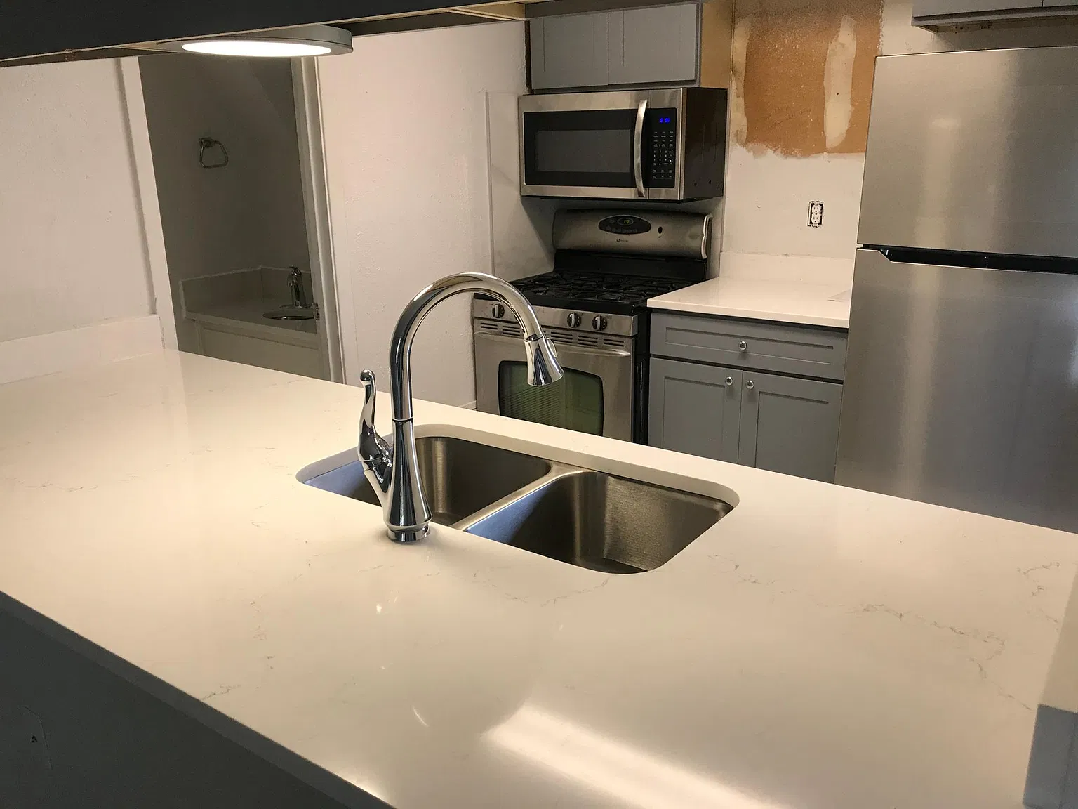 2 bed, 1.5 bath, 1000 sqft, $1,600 — Photo 3
