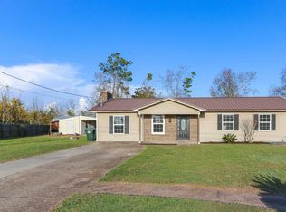 710 E Pine Forest Dr, Lynn Haven, FL 32444