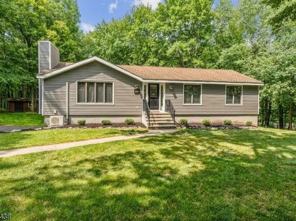 35 Lee Hill Rd, Byram Twp., NJ 07821