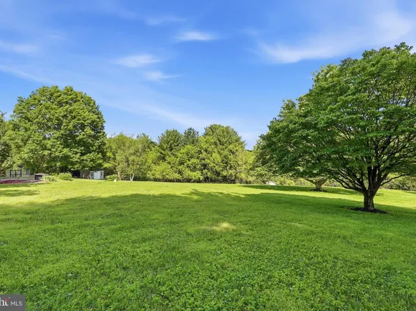 7 Zadoc Ct, Woodstock, MD 21163