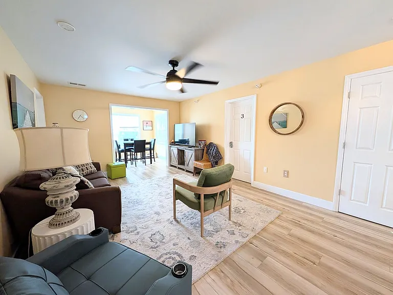 2011 Wolfmill Dr #203 — Photo 5