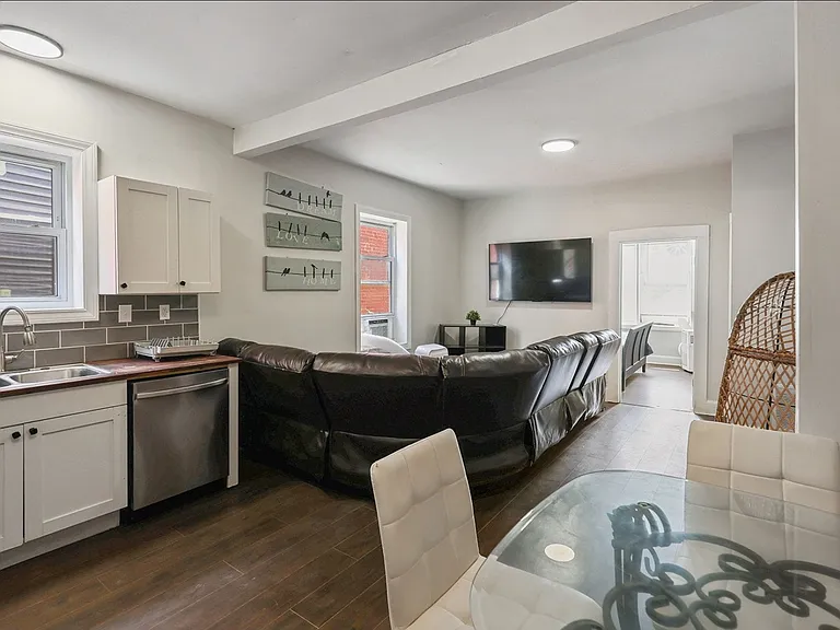 6311 Minnesota Ave #2R — Photo 4
