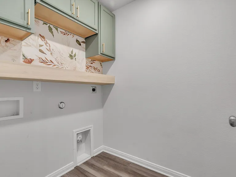 920 James Parker Cir — Photo 16