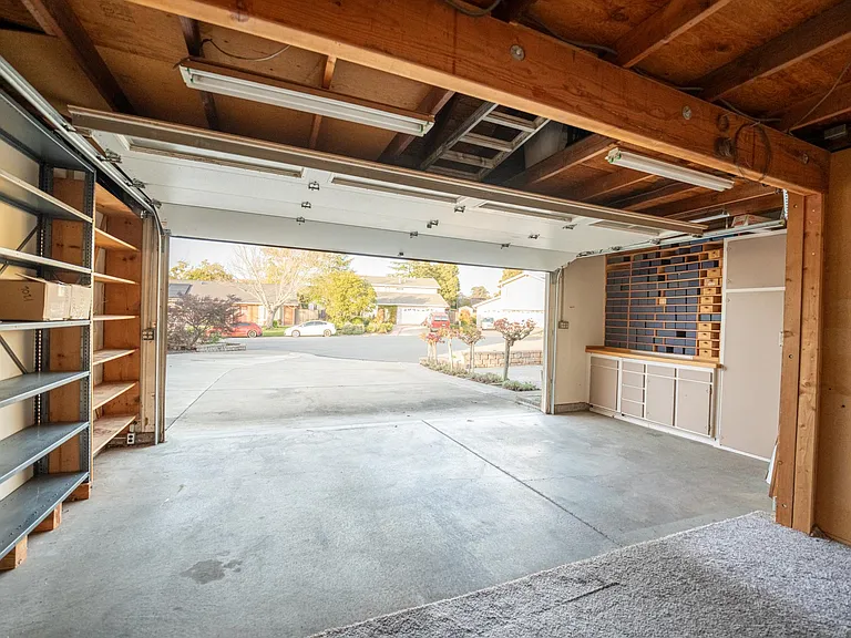 3605 Deer Park Ct — Photo 15