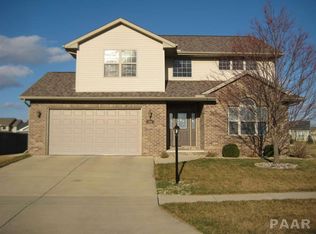 721 Grandyle Dr, Washington, IL 61571