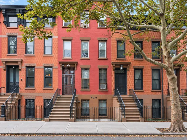 420 Quincy Street image 1 of 22