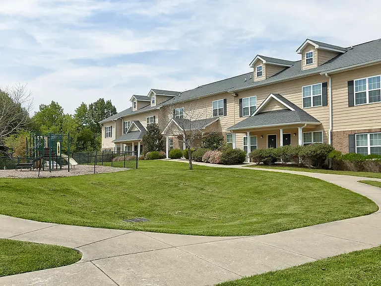 Hickory Ridge Apartments — Photo 10