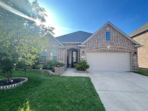 916 Sundrop Dr Photo 1